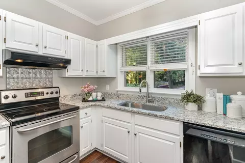 123 Danforth Dr, Cary, NC 27511 photo 3