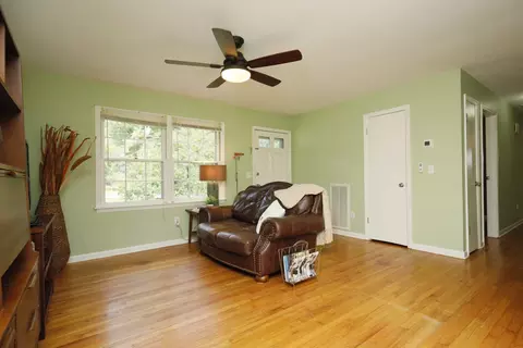 316 Fleming Dr, Durham, NC 27712 photo 4