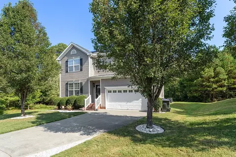 9 Bent Branch Ct, Durham, NC 27704 photo 2