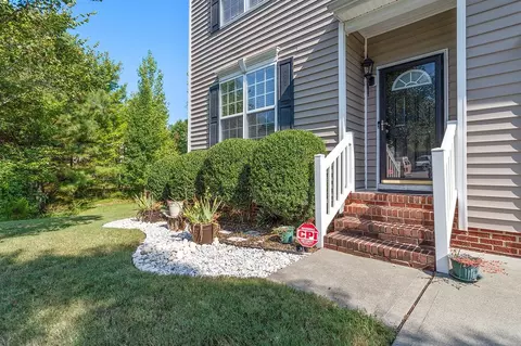 9 Bent Branch Ct, Durham, NC 27704 photo 4