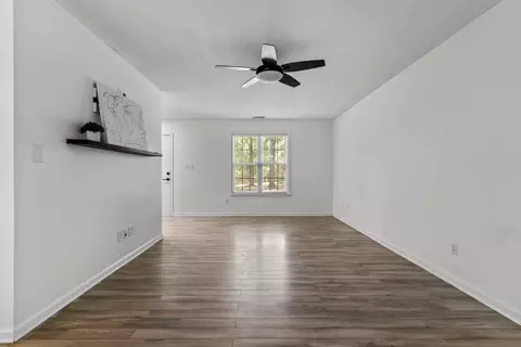 105 Dover Cir, Selma, NC 27576 photo 14