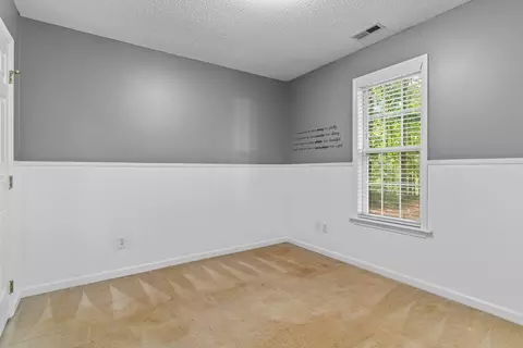 105 Dover Cir, Selma, NC 27576 photo 21