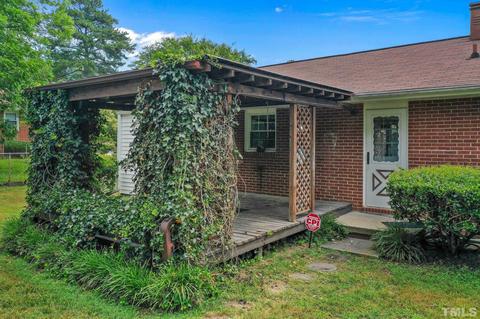 407 Belmont Dr, Durham, NC 27703 photo 4