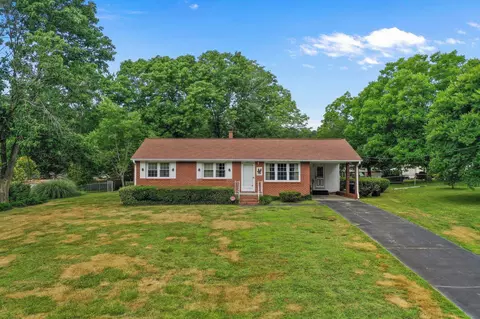 407 Belmont Dr, Durham, NC 27703 photo 2
