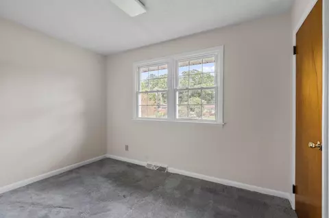 407 Belmont Dr, Durham, NC 27703 photo 20