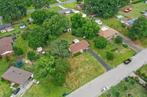 407 Belmont Dr, Durham, NC 27703 photo 8
