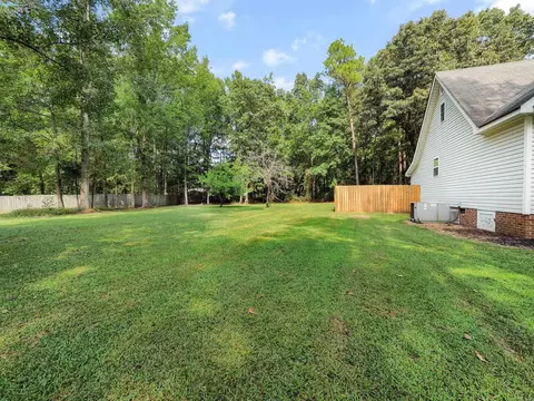 208 Grant Ct, Selma, NC 27576 photo 28