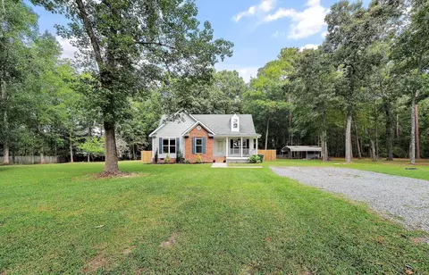 208 Grant Ct, Selma, NC 27576 photo 2