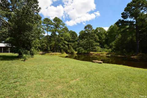 464 Young Rd, Angier, NC 27501 photo 2