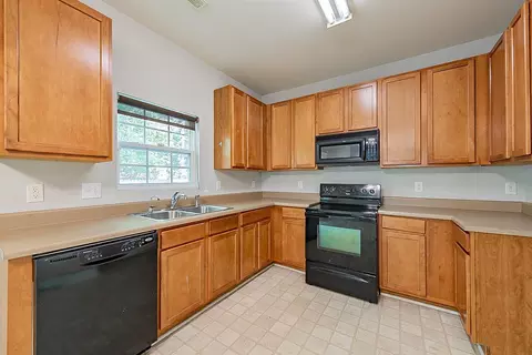 4 Mooring Ct, Durham, NC 27703 photo 4