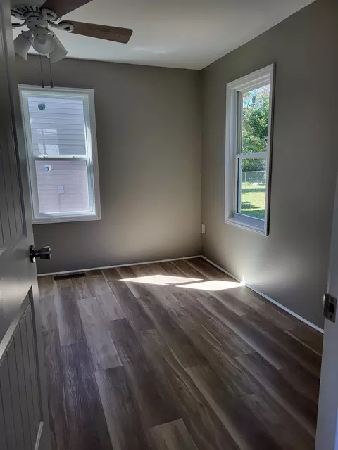 446 Meredith St, High Point, NC 27260 photo 11
