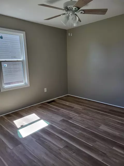 446 Meredith St, High Point, NC 27260 photo 10
