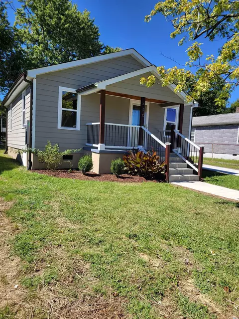 446 Meredith St, High Point, NC 27260 photo 1