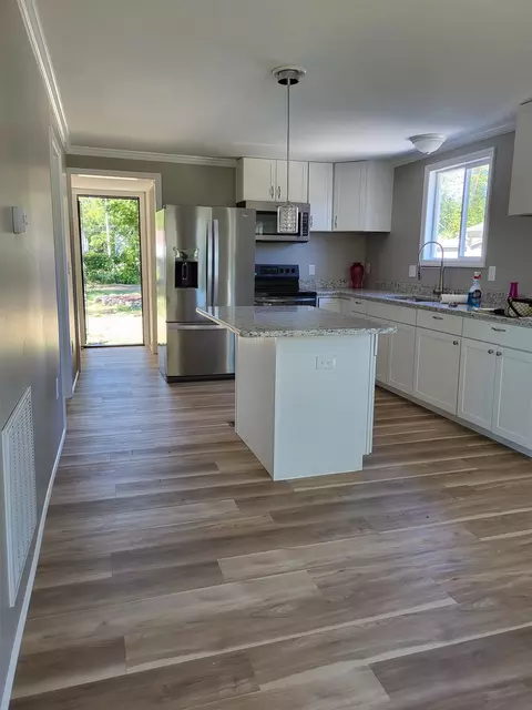 446 Meredith St, High Point, NC 27260 photo 4