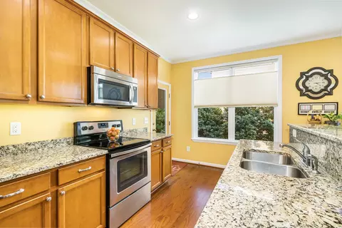 421 Glenview Ln, Durham, NC 27703 photo 12