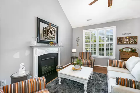 421 Glenview Ln, Durham, NC 27703 photo 6