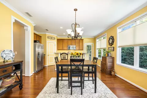 421 Glenview Ln, Durham, NC 27703 photo 7