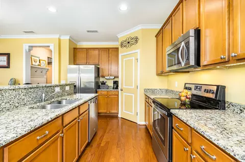 421 Glenview Ln, Durham, NC 27703 photo 11
