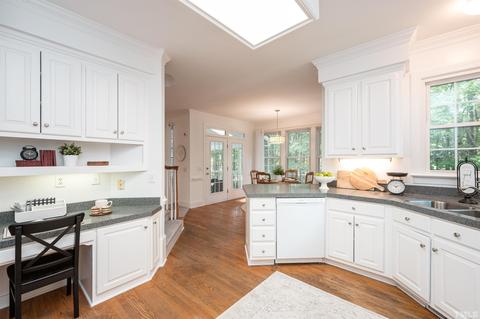 104 S Devimy Ct, Cary, NC 27511 photo 12