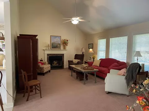 102 Beavertail Rd, Henderson, NC 27537 photo 2