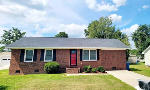 110 Jupiter Dr, Dunn, NC 28334 photo 1