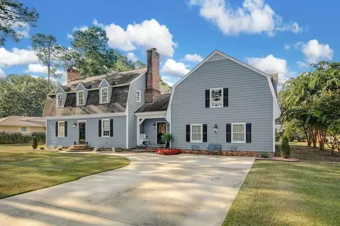 213 W Stevens St, Smithfield, NC 27577 photo 2