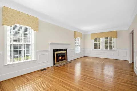 213 W Stevens St, Smithfield, NC 27577 photo 9