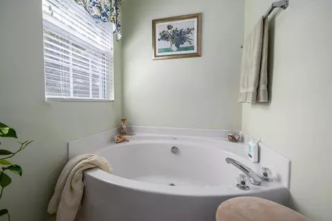 34 Edgebrook Cir, Durham, NC 27703 photo 19