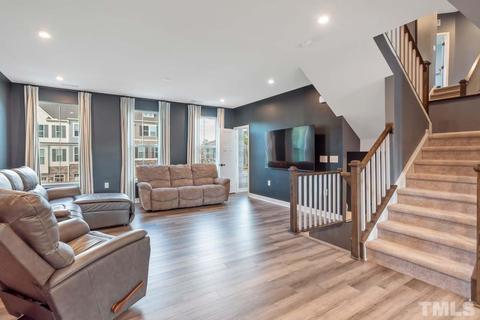 1403 Terminus Ct, Cary, NC 27519 photo 2