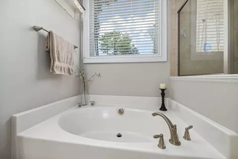 222 El Paso Ave, Durham, NC 27703 photo 10