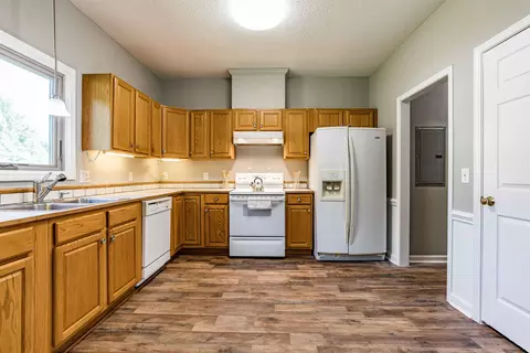 8720 Clear Pool Ln, Willow Spring, NC 27592 photo 6