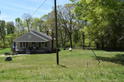 636 S Staley St, Staley, NC 27355 photo 4