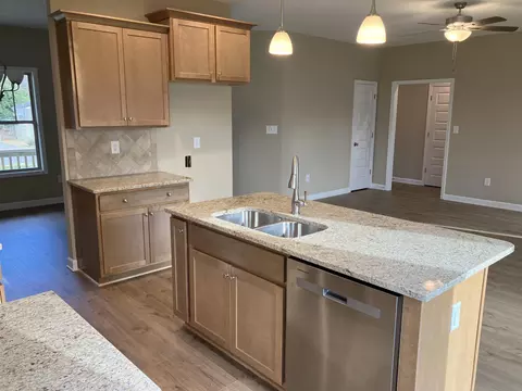 207 E Third St, Kenly, NC 27542 photo 11