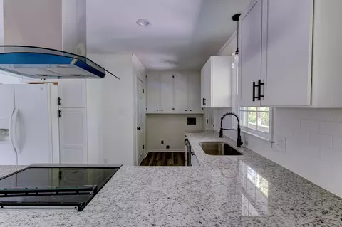 1009 Lakeside Dr, Durham, NC 27712 photo 12