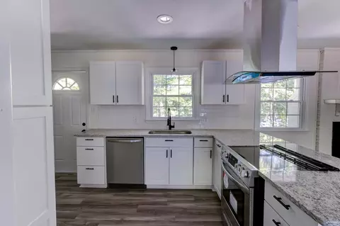 1009 Lakeside Dr, Durham, NC 27712 photo 9