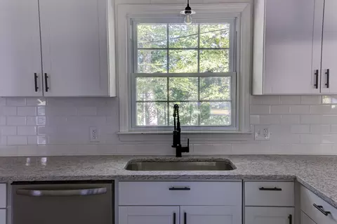 1009 Lakeside Dr, Durham, NC 27712 photo 11
