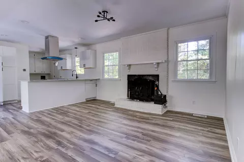 1009 Lakeside Dr, Durham, NC 27712 photo 5