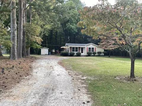 1109 Friendly Rd, Dunn, NC 28334 photo 1