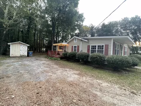 1109 Friendly Rd, Dunn, NC 28334 photo 5