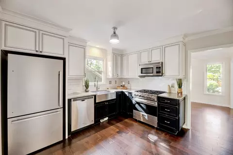 205 Beechtree Dr, Cary, NC 27513 photo 9