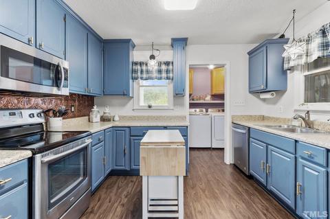 204 William Dr, Benson, NC 27504 photo 7