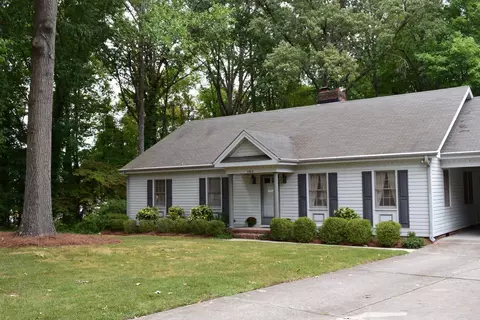 2204 Rangecrest Rd, Raleigh, NC 27612 photo 1