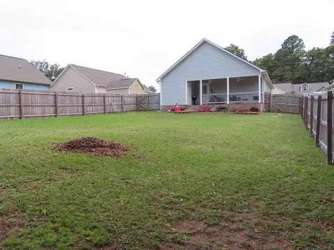 207 E Holmes St, Benson, NC 27504 photo 12