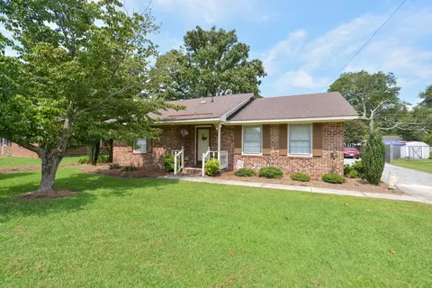 306 Chicopee Rd, Benson, NC 27504 photo 3