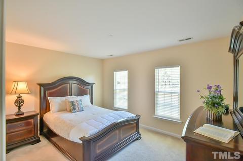 8 Biltmore Pl, Durham, NC 27712 photo 15