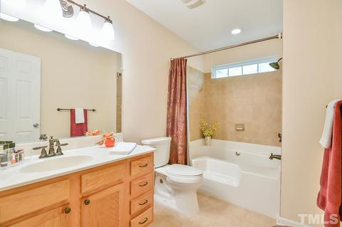 8 Biltmore Pl, Durham, NC 27712 photo 11