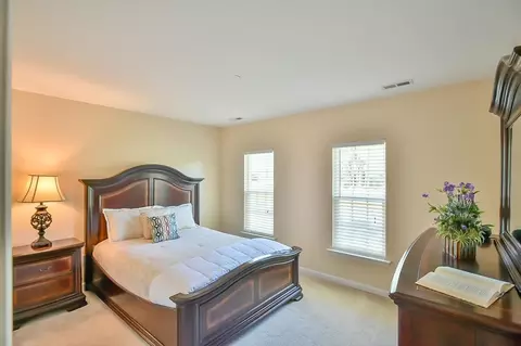 8 Biltmore Pl, Durham, NC 27712 photo 15