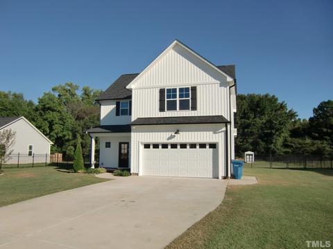 718 Maple Ave, Dunn, NC 28334 photo 3