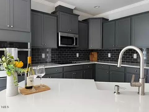 336 Lowery Ln, Benson, NC 27504 photo 5