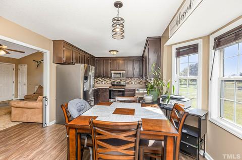118 Hugh Dr, Smithfield, NC 27577 photo 8